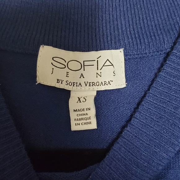 Sofia Vergara cobalt blue knitted blouse - Picture 3 of 4